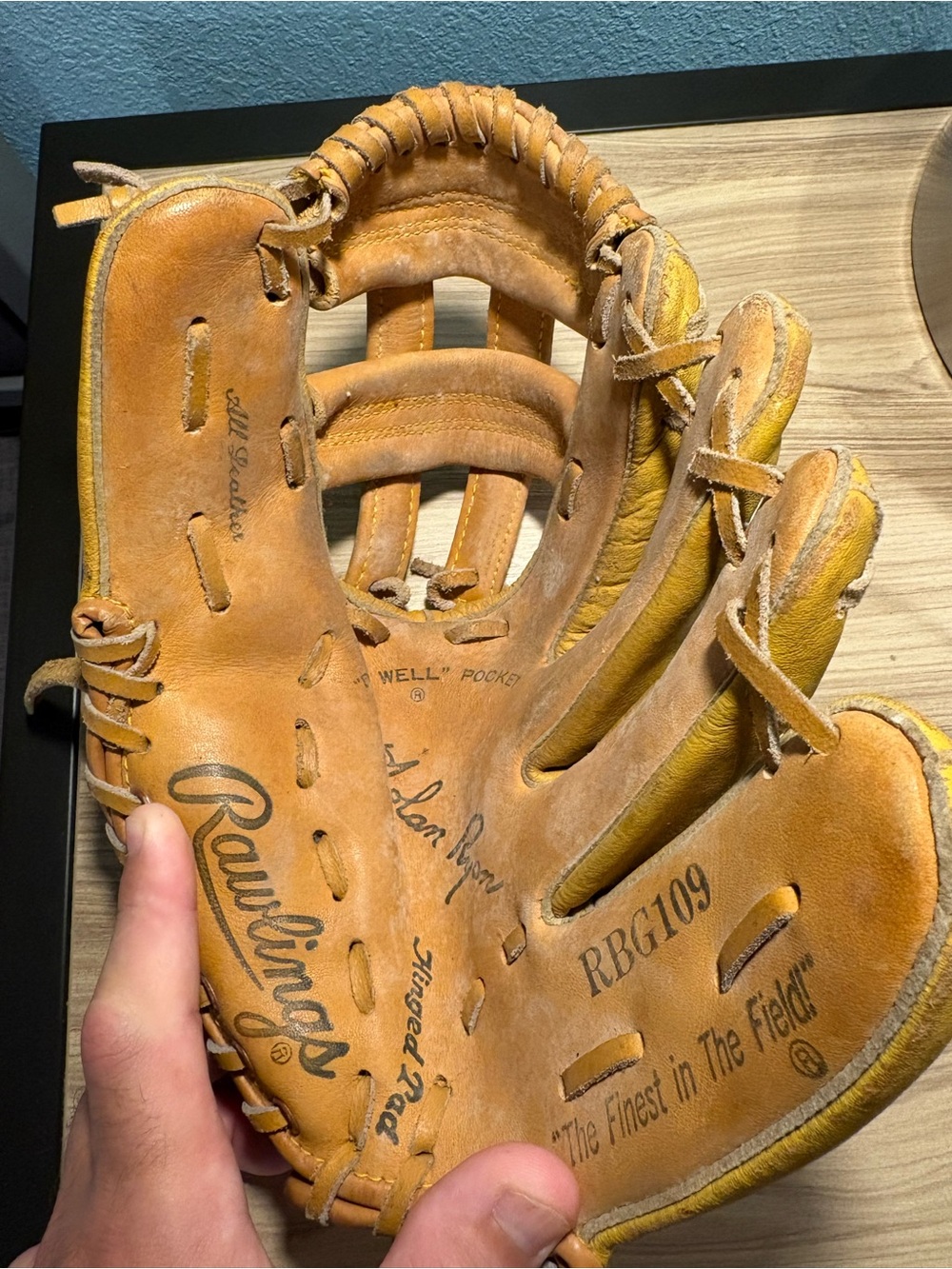Rawlings RBG109 Youth Baseball Glove Mitt Yellow Leather Made In Thailand - Picture 5 of 5